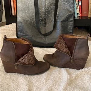 Lucky Brand Leather Zip Ankle Boots Size 8.5